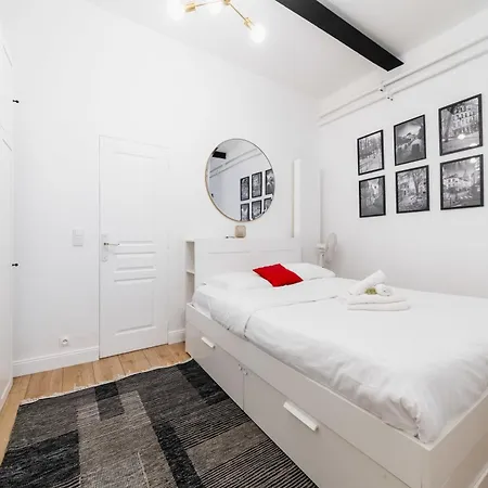 Confortable Equipe Sacre Coeur - 4p Appartement