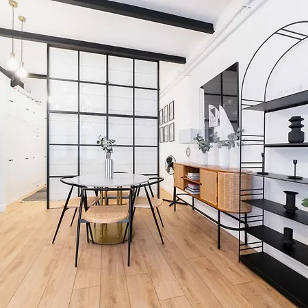 Apartment Confortable Equipe Sacre Coeur - 4p Paris