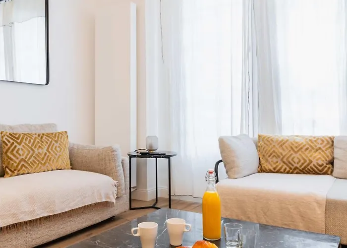 Confortable Equipe Sacre Coeur - 4p Appartement Parijs